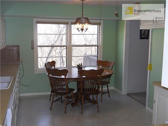 5th image of 1515 E 100th St