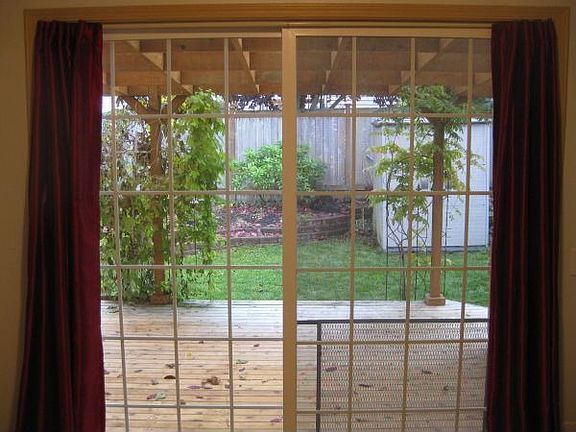 Great yard with large deck.  Perfect for a BBQ!