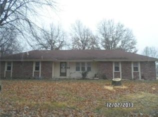 202 Woodlawn St, Odessa, MO 64076