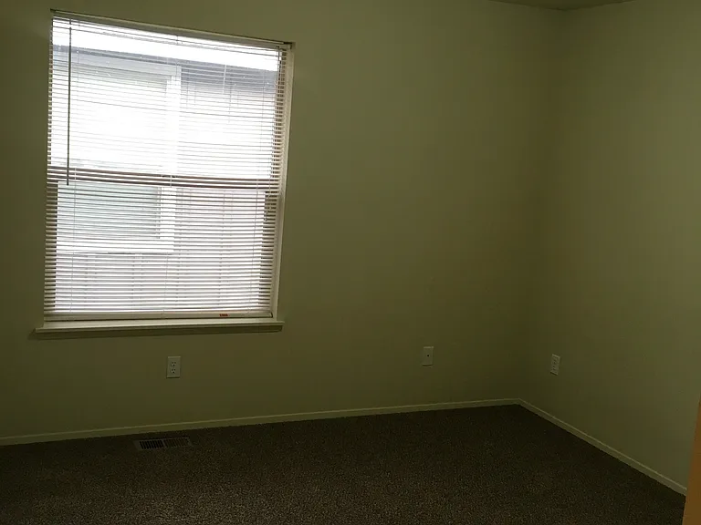 3071 NE Weddell Rd #2 — Photo 8
