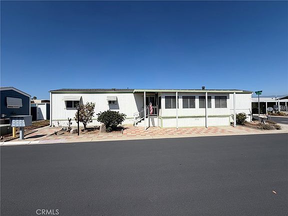 3rd image of 1010 Terrace Rd