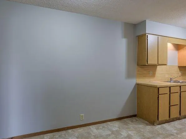 10829 Blondo St APT 27, Omaha, NE 68154