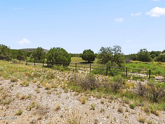 5th image of 18775 N Sullivan Buttes Rd