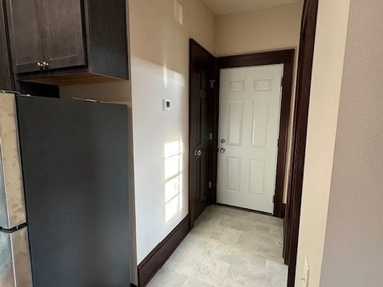 116 E Gorham St — Photo 17