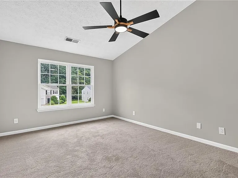 4554 Darrowby Dr — Photo 17