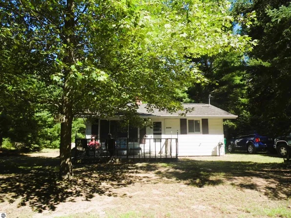 5579 W Cedar Circle Dr, Prescott, MI 48756
