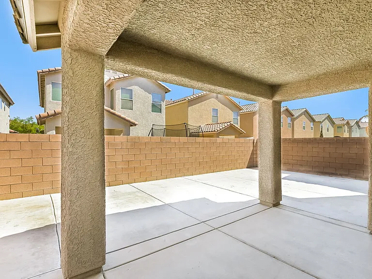 11650 Nardo Ct — Photo 16
