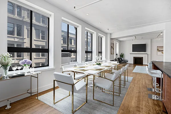 Sold by Compass | media 2