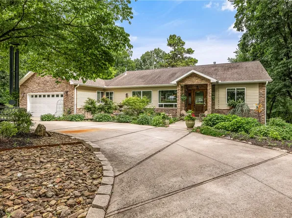 920 E Amis Rd, Rogers, AR 72756
