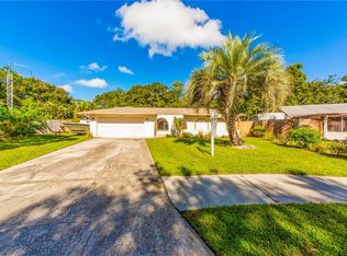 180 Suncrest Dr, Safety Harbor, FL 34695