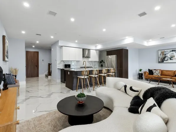 32 Pearl St #5, Dorchester, MA 02125