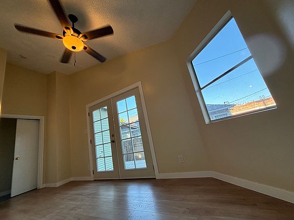 3rd image of 526 W 49th St #5