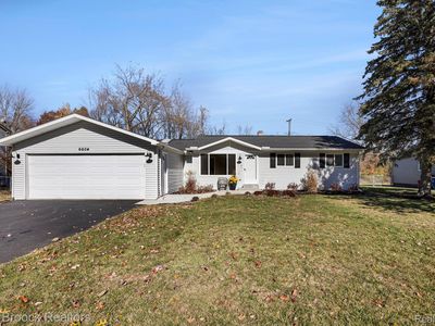 6604 Doyon Dr N, Waterford, MI, 48327