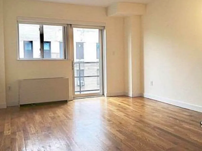 19 Clinton St #502 — Photo 4