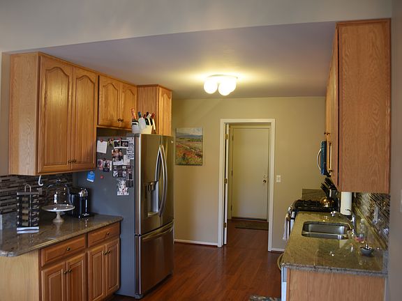 3rd image of 270 Winding Brk