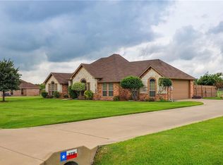 2731 Pleasantville Rd, Midlothian, TX 76065
