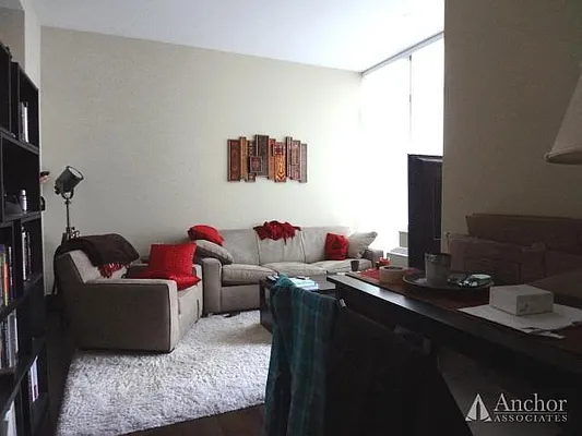 Rented by Anchor Associates | media 23