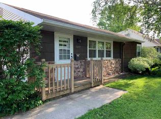 1207 W Glendale Ave, Appleton, WI 54914