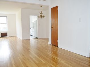 66-10 Yellowstone Blvd #4H, Forest Hills, NY 11375