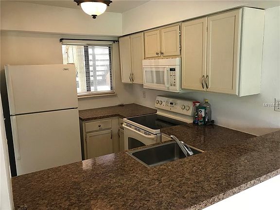 4th image of 195 Scottsdale Sq #195