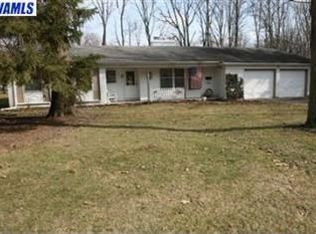 2624 Glencairn Dr, Fort Wayne, IN 46815