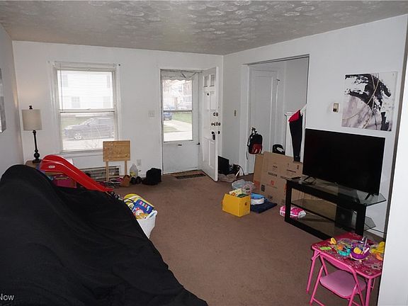 3rd image of 1466 Sulzer Ave