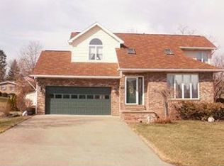 370 Mildred Rd, Rostraver Township, PA 15012