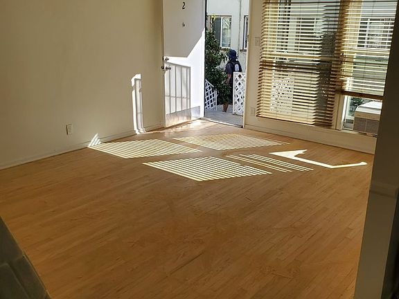 4th image of 3529 S Sepulveda Blvd APT 2