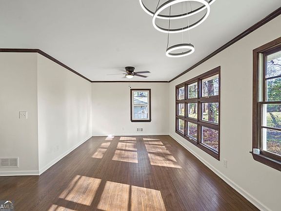 3rd image of 1321 Snapfinger Rd