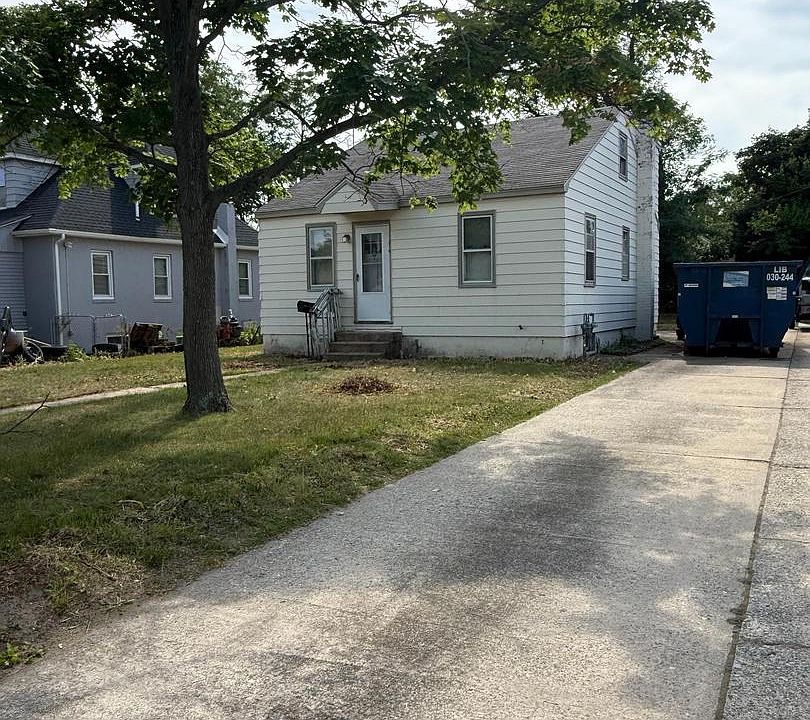 1st image of 316 Beacon Ave