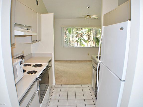 3rd image of 218 Beach Park Ln #218