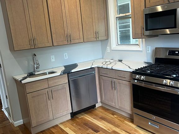 3rd image of 18 Winfield Ave #1