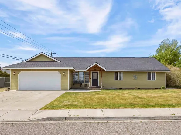 4485 Northlake Dr, West Richland, WA 99353