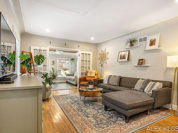 4th image of 439 Plasman Ave