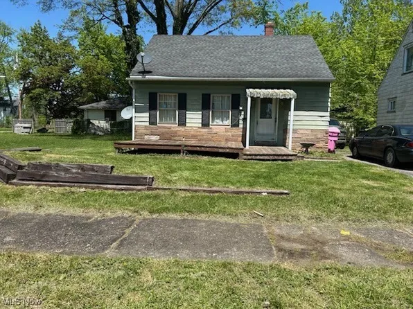 544 Roosevelt St NW, Warren, OH 44483