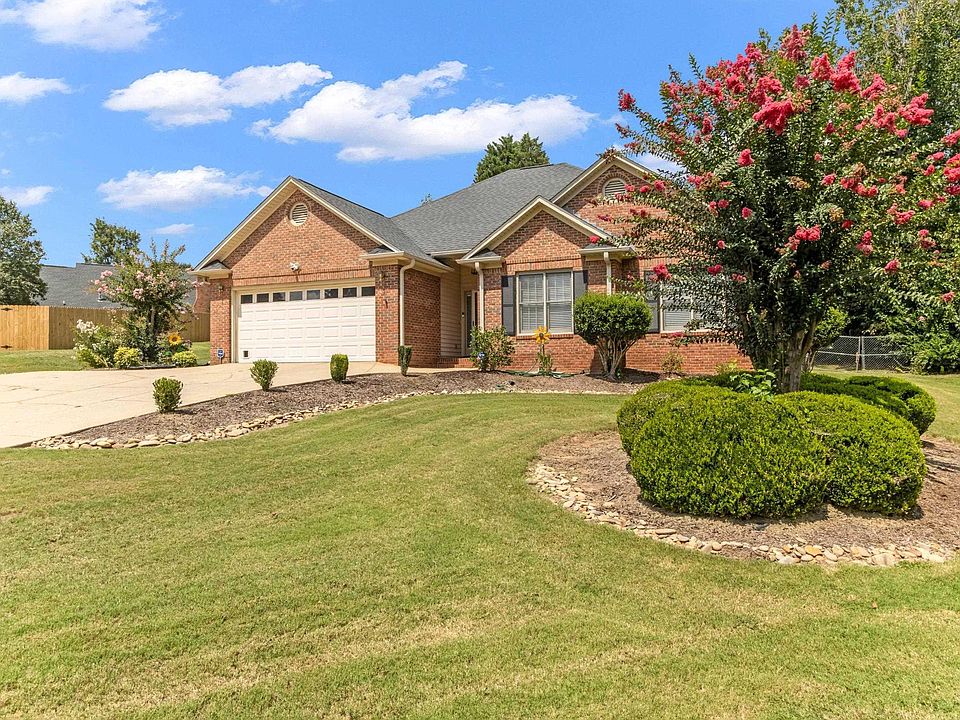 1st image of 229 Georgetown Ct