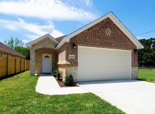 1819 Beauford Rd, Dallas, TX 75253