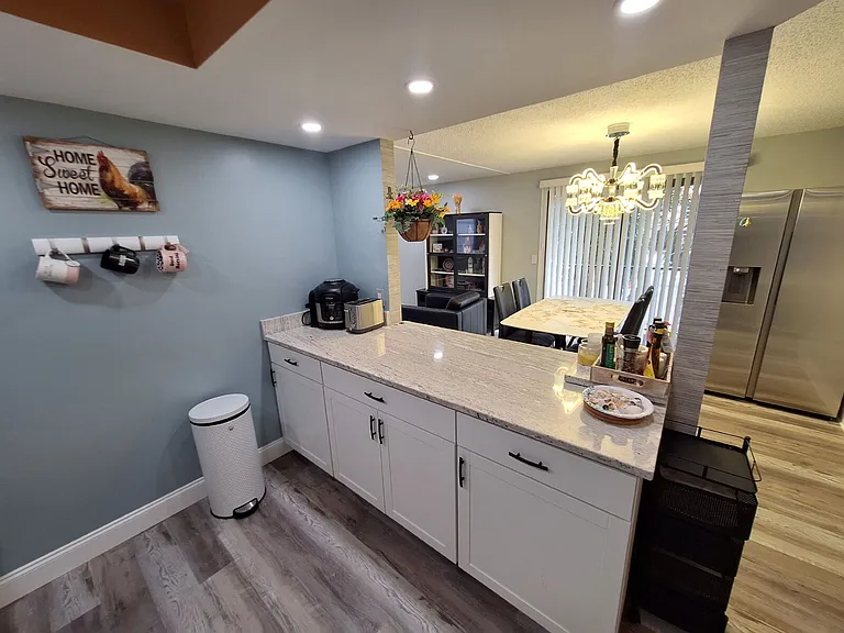 4022 Beaver Ln #1000G — Photo 9