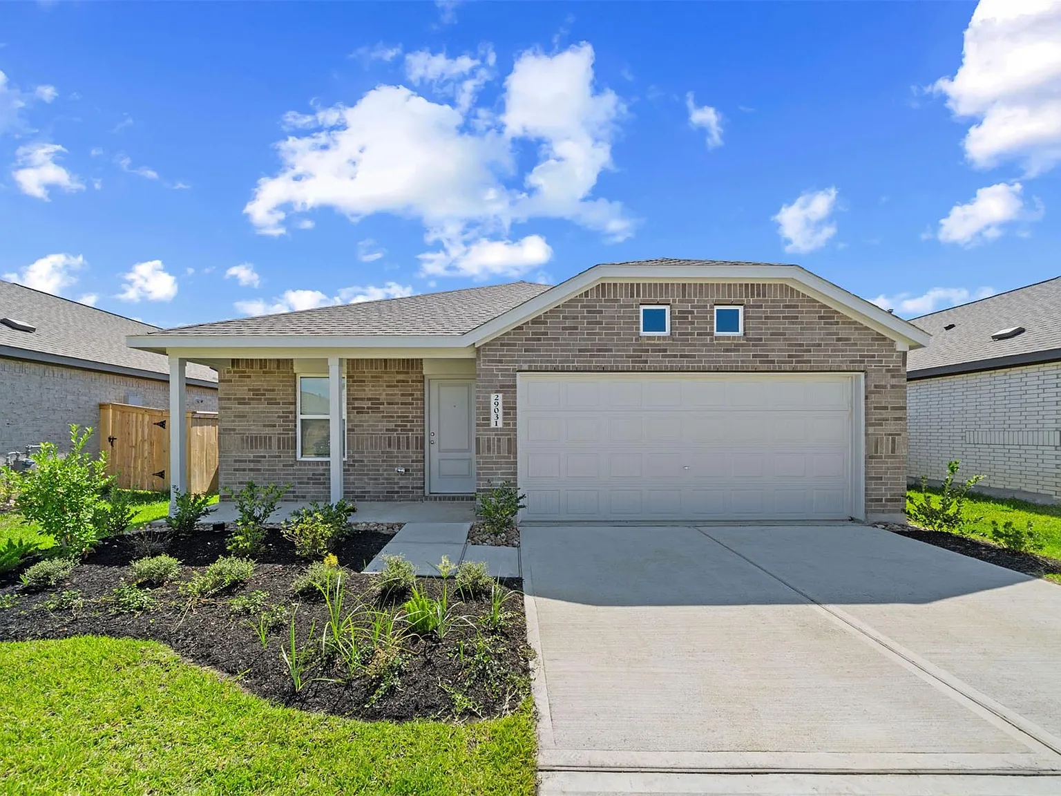 3 bed, 2.0 bath, 1318 sqft, $1,795 — Photo 1