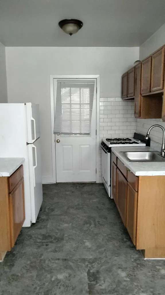 1 bed, 700 sqft, $1,500 — Photo 3