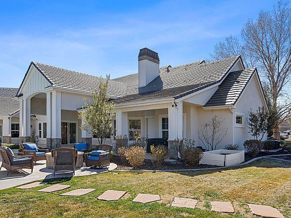 5th image of 2917 S Old Farm Rd