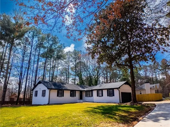 4249 Doublegate Dr, Douglasville, GA 30135