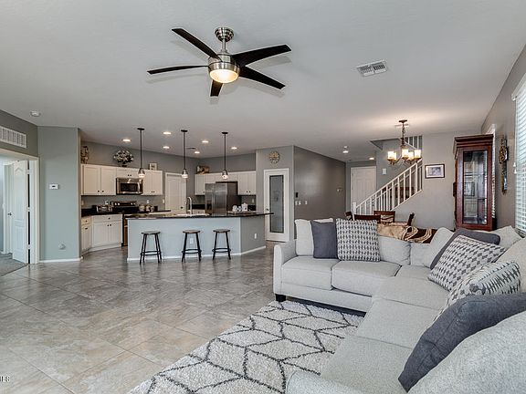 5th image of 4003 W Kirkland Ave