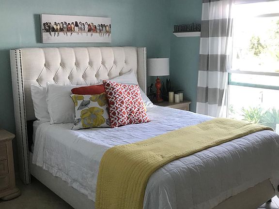 2nd image of 810 Gulf Pavilion Dr #203