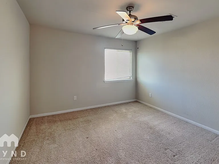 717 Pinnacle Dr — Photo 13