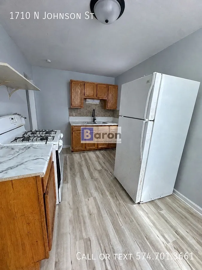 1710 Johnson — Photo 4