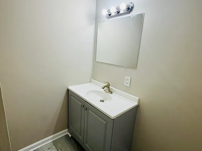 1763 San Gabriel Ave — Photo 5