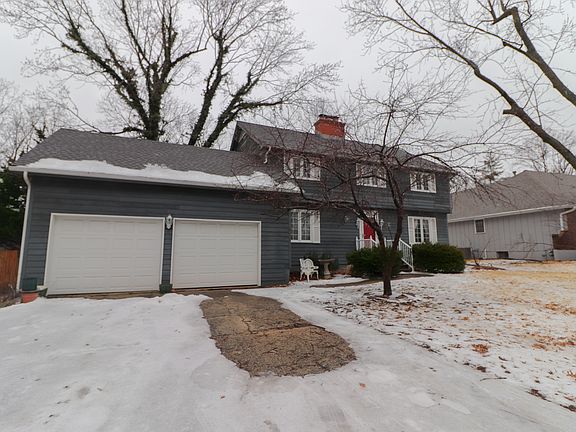 3rd image of 12826 Locust St