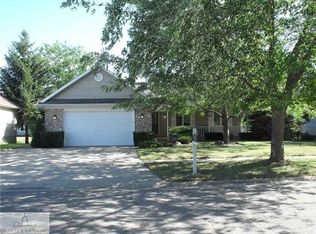 5825 Macmillan Way, Lansing, MI 48911