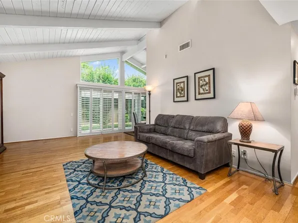 9 Badger Pass, Irvine, CA 92604